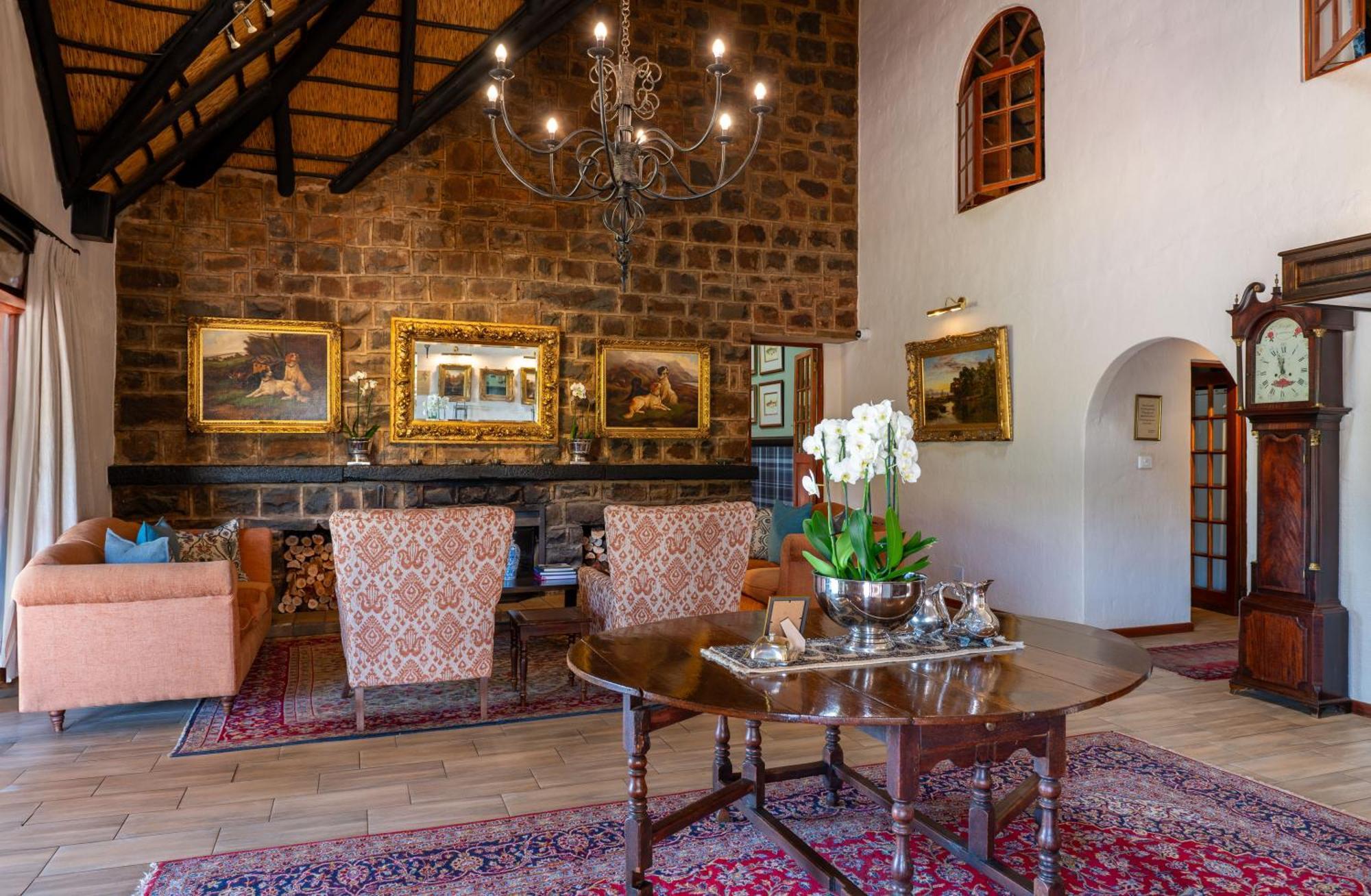 Walkersons Hotel & Spa Dullstroom Eksteriør billede